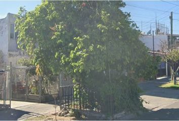 Casa en  Avenida Plutarco Elías Calles, Tetlán Río Verde, Guadalajara, Jalisco, México