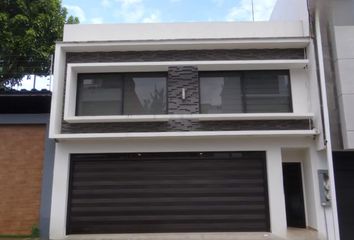 Casa en  Calle Águila, Residencial La Morada Del Quetzal, Jacarandas, Emiliano Zapata, Veracruz De Ignacio De La Llave, 91637, Mex