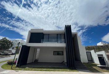 Casa en  Fuente La Vista, Paseo La Vista, San Luis Potosí, México