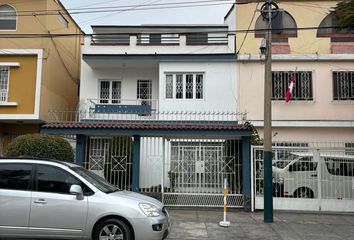 Casa en  Parque Zoila Amoretti, Agustín Gamarra, Pueblo Libre, Perú