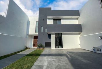 Casa en fraccionamiento en  Parque Chiapas, Lomas De Angelópolis, Puebla, México