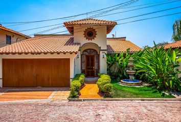 Villa en  Carretera Manzanillo-puerto Vallarta, Puerto Vallarta, Jalisco, 48270, Mex