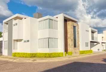 Casa en  Residencial Santa Lucia, Boulevard Jorge Vértiz Campero, León, Guanajuato, México