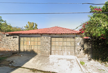 Casa en  Vía Láctea, Rancho Tetela, Cuernavaca, Morelos, México