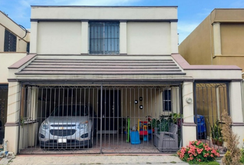 Casa en  Cda. Rododendro, Privadas De Anáhuac, Hacienda Los Cantú, Ciudad General Escobedo, Nuevo León, México