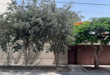 Casa en  Jr. Tuman 292, Urb Centro Comercial Monterrico, Santiago De Surco, Perú