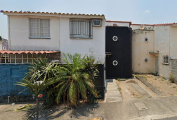 Casa en fraccionamiento en  Avenida Palmas, Geo Villas Los Pinos Ii, Veracruz, Veracruz De Ignacio De La Llave, 91808, Mex