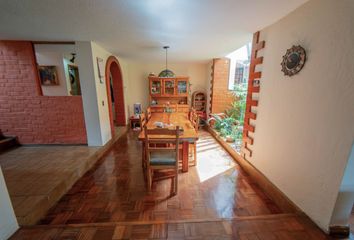 Casa en  Teniente Manuel Serrano & José Herboso, Quito, Ecuador