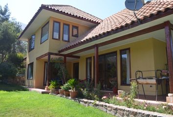 Casa en  La Aurora, Curacaví, Chile