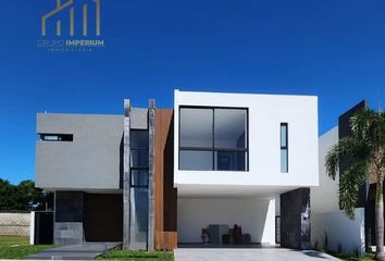 Casa en fraccionamiento en  Fraccionamiento Rio Del Dorado, Córdoba, Km 115, Boca Del Río, Veracruz, México