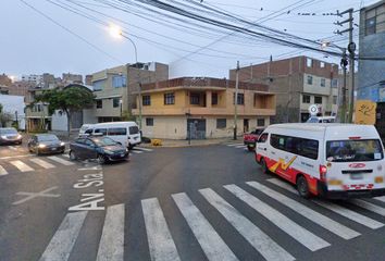 Terreno en  Av. Sta. Anita, Chorrillos, Perú