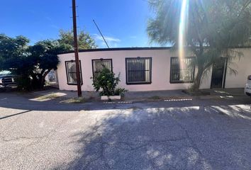 Casa en  Avenida Plutarco Elías Calles & Avenida De La Raza, Mascareñas, Juárez, Chihuahua, México