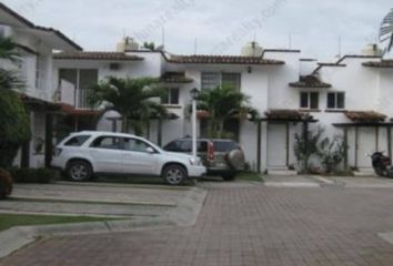 Casa en fraccionamiento en  Calle Golondrina 197, Fovissste 96, Puerto Vallarta, Jalisco, México