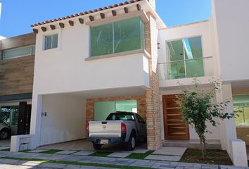 Casa en fraccionamiento en  San Cristóbal Tepontla, San Pedro Cholula