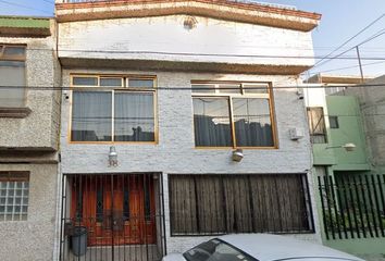 Casa en  Volcán Santa María, Amp La Providencia, Ciudad De México, Cdmx, México