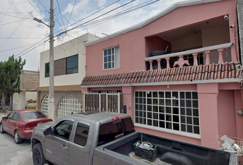 Casa en  Calle 5, Vicente Guerrero Ampliación, Saltillo, Coahuila De Zaragoza, México