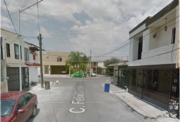 Casa en  Calle Félix González Salinas, Ancón Del Huajuco, Monterrey, Nuevo León, México