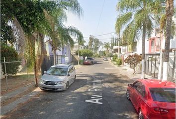 Casa en  Avenida Primavera, Haciendas De San José, San Pedro Tlaquepaque, Jalisco, México