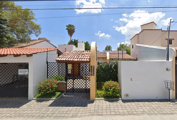 Casa en  Primera De Fresnos, Jurica, Santiago De Querétaro, Querétaro, México