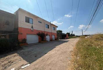 CASA EN VENTA CON TERRAZA, LOCALES, AREA VERDE Y RESTAURANTE, EL SALTO, JALISCO