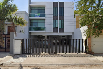 Casa en  Av Del Tiburón, Sábalo Country, Mazatlán, Sinaloa, México