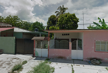 Casa en  Emilio De La Fuente, Bosque, Villa Azueta, Veracruz, México