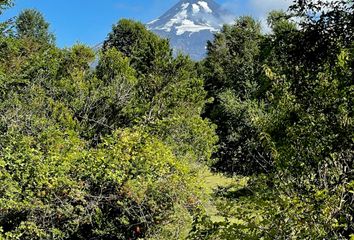 Parcela en  Los Calabozos, Pucón, Chile