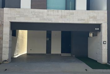 Casa en fraccionamiento en  Alina Residencial, Los Cavazos, Santiago, Nuevo León, México