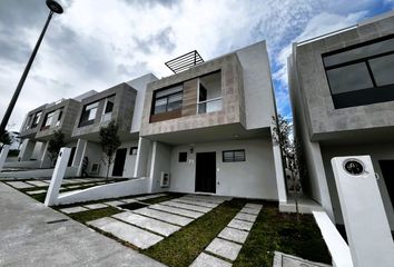 Casa en condominio en  Massaro, El Marqués, Querétaro, Mex