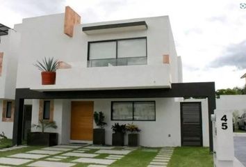 Casa en  Calle Santa Fe, Santa Fé, Juriquilla, Querétaro, México