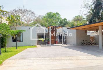 Casa en  Club De Golf De Yucatán, La Ceiba, Yucatán, México