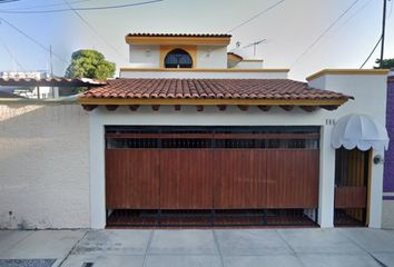 Casa en  Cisnes, Colinas De Santa Barbara, Santa Bárbara, Colima, México