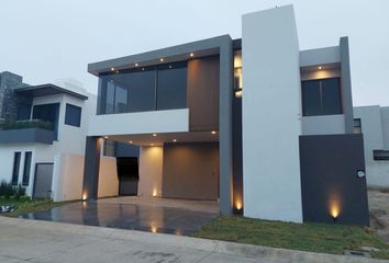 Casa en  Calzada Lomas Del Molino 302, León, Guanajuato, México