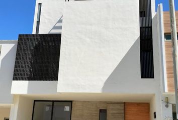 Casa en  Av Altavista 390, Altavista Residencial, Zapopan, Jalisco, México