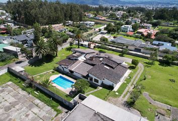 Casa en  La Salle College, Ecuador, Conocoto, Quito, Ecuador