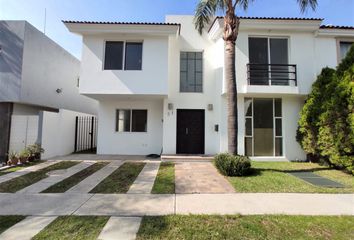 Casa en  Jardín De Los Granados 51, Jardín Real, Zapopan, Jalisco, México