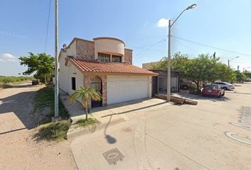 Casa en  Heriberto Valdez Romero, Los Mochis, Sinaloa, México