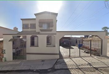 Casa en  Calle Magnolia 1079, Villa Residencial Del Prado I, Ensenada, Baja California, México