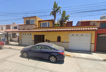 Casa en  Calle Huerta, Vista Hermosa, Ensenada, Baja California, México