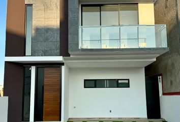 Casa en  Residencial Altara 164 Oficial, Blvd. Sta. Catarina, Pachuca De Soto, Estado De Hidalgo, México