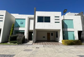 Casa en  Residencial Rincón De Las Jaras, Calle Uruapan, Las Jaras, San Jorge Pueblo Nuevo, Estado De México, México