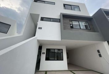 Departamento en  Rinconada Zákia, Paseos De Zakia Poniente, Santiago De Querétaro, Querétaro, México