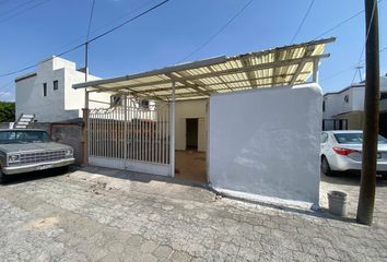 Casa en  Calle Begonia 104-112, Vista Alegre Segunda Sección, Santiago De Querétaro, Querétaro, 76074, Mex