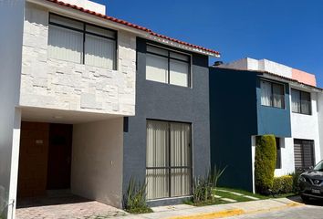 Casa en fraccionamiento en  Balcones De San Felipe, San Felipe Tlalmimilolpan, Estado De México, México