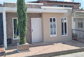 Casa en  Calle 12 #3-71, Cartago, Valle Del Cauca, Colombia