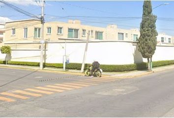 Casa en condominio en  Calle Luis Gonzaga Urbina, Barrio De Tlacopa, Toluca De Lerdo, Estado De México, México