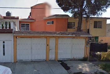 Casa en  Claveles, Plaza Las Flores, San Francisco Coacalco, Estado De México, México