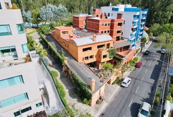 Casa en  Av. Gaspar De Villarroel E14-171, Quito 170513, Ecuador