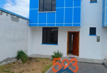 Casa en  La Civilacion Y Betlehemitas, Ecuador