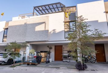 Casa en fraccionamiento en  Zenith Residencial, Francisco Montes De Oca, El Fortín, Zapopan, Jalisco, México